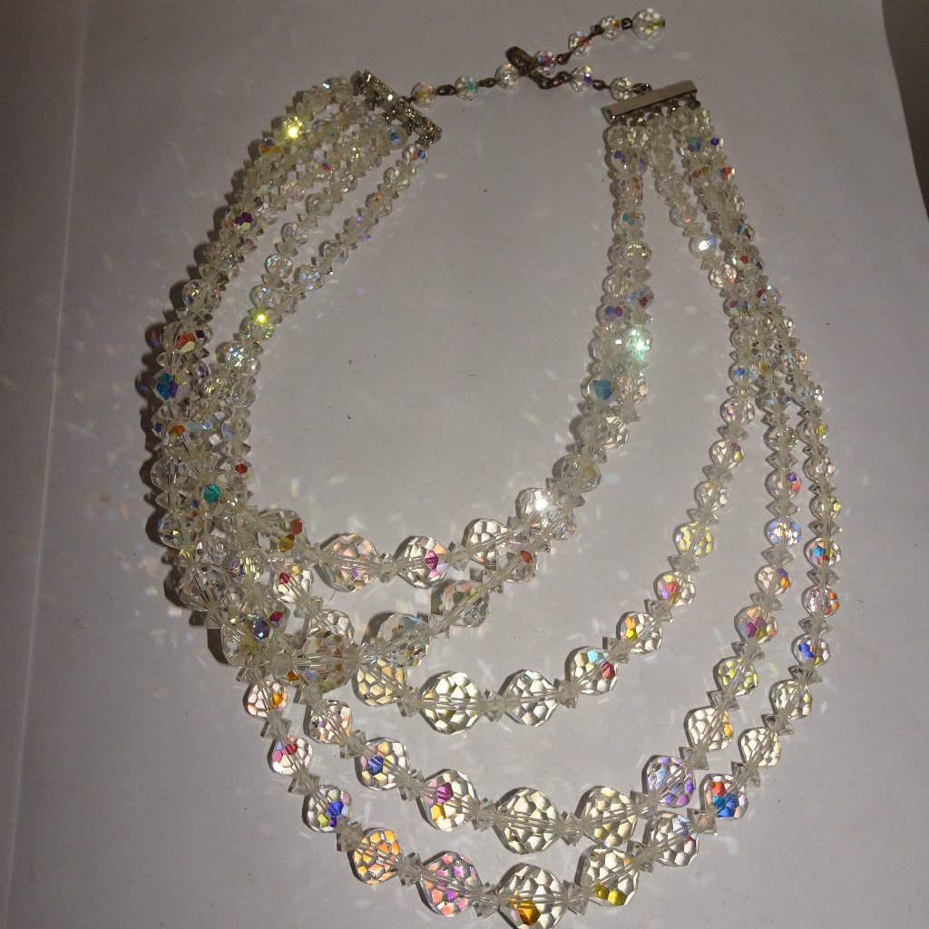 Vtg Laguna Mult Strand Glass Beaded Necklace 39$